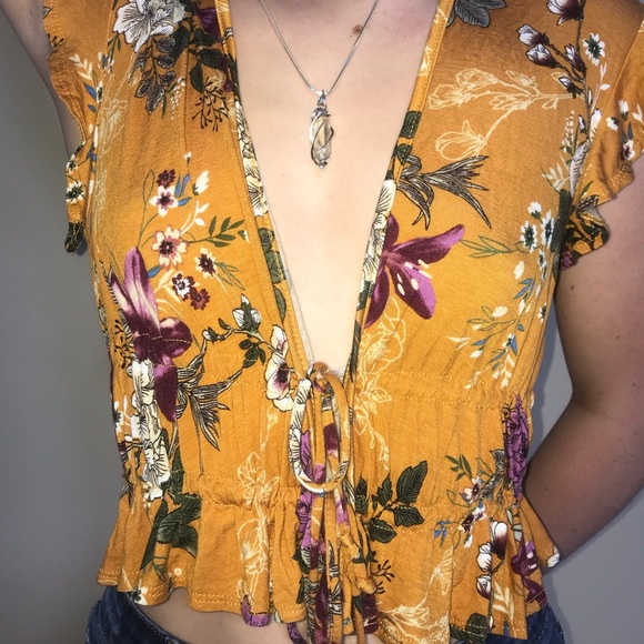 Fashion nova spring top small - Picture 2 of 4